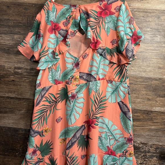 Junarose Floral Tropical Tiered Sundress - Picture 4 of 7